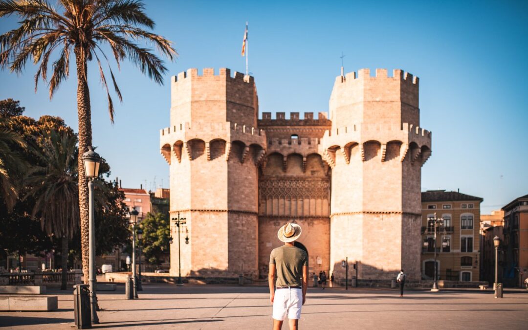 ¿Quieres saber cómo comprar una casa en España siendo extranjero?
