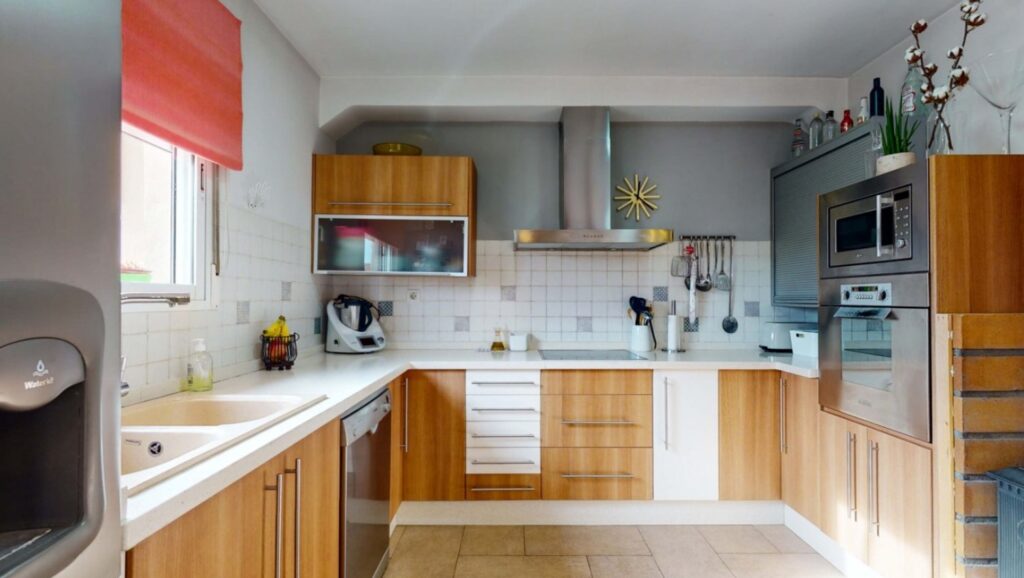 Cocina Ático de La Pobla del Duc