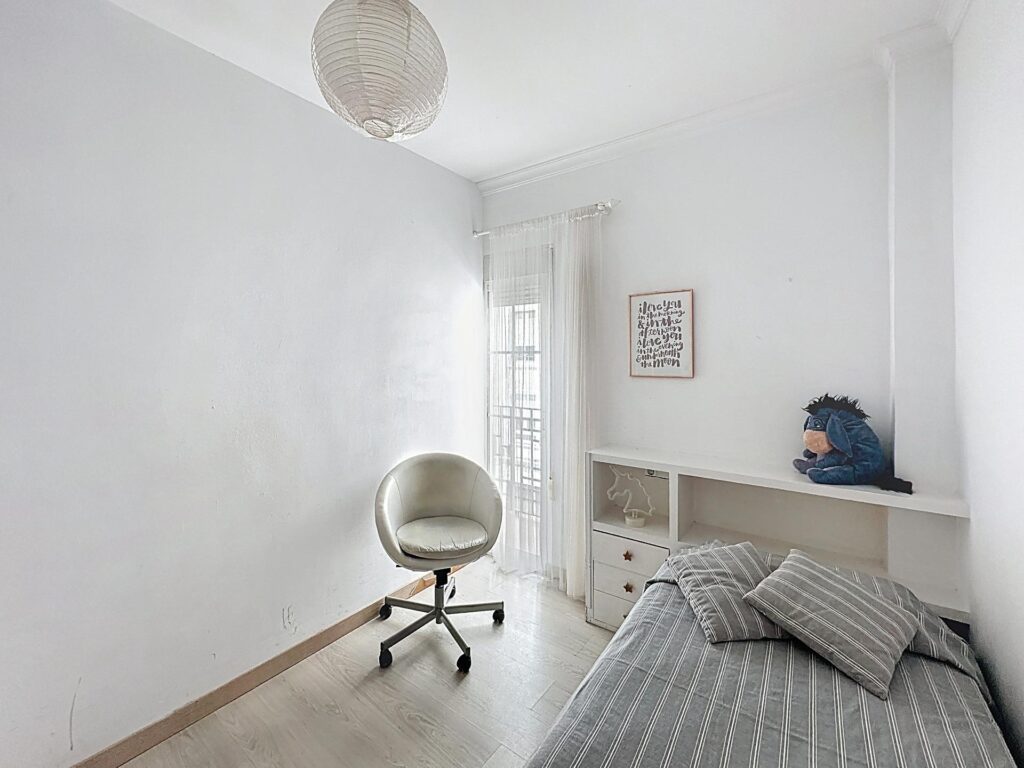 Piso con terraza en Ruzafa Dormitorio simple