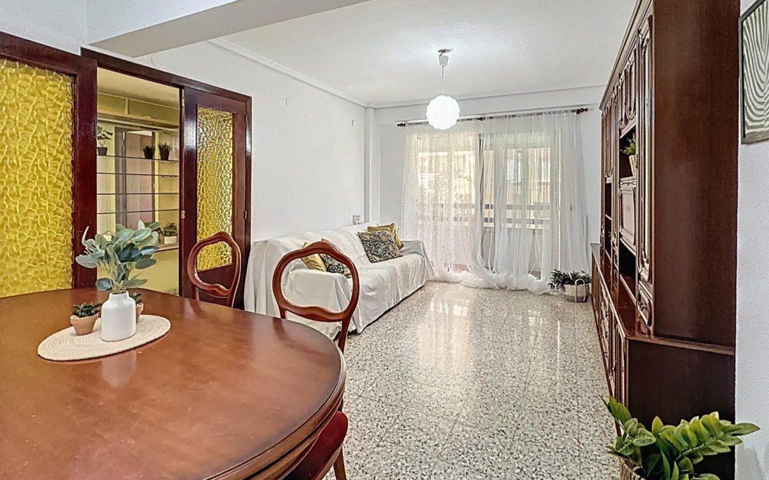Piso en venta con terraza en Benimaclet