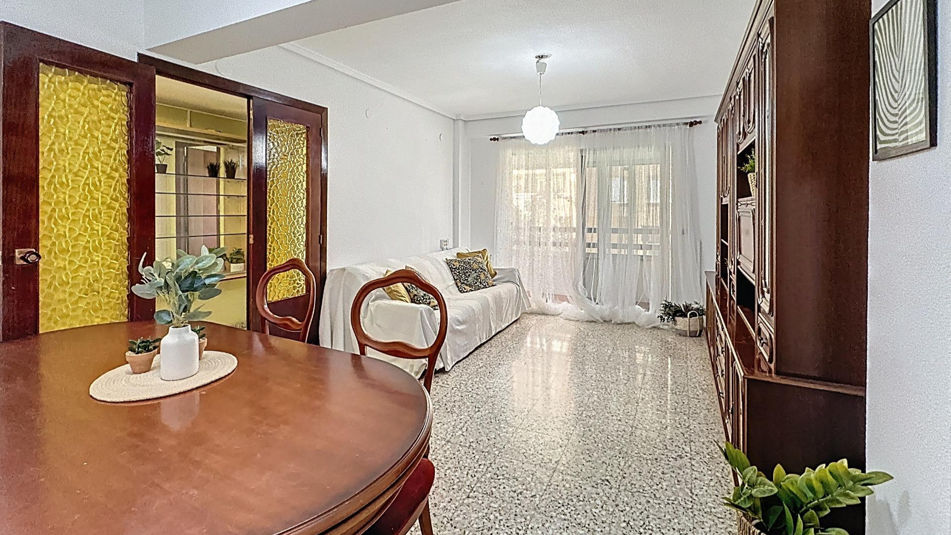 Piso en venta con terraza en Benimaclet