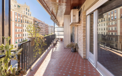 Vivienda con terraza en Plaza de España