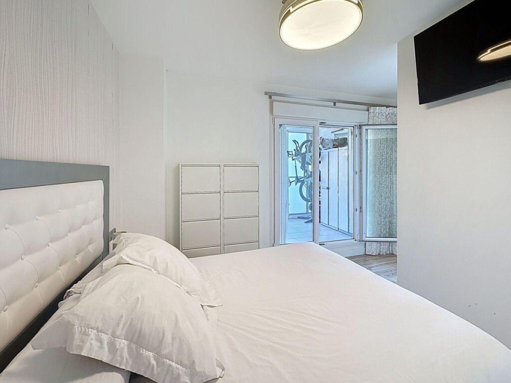 Dormitorio 1 Ático con terraza Massanassa