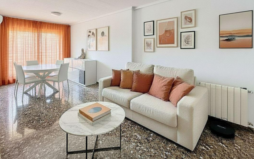 Piso con terraza en Maestro Rodrigo Valencia