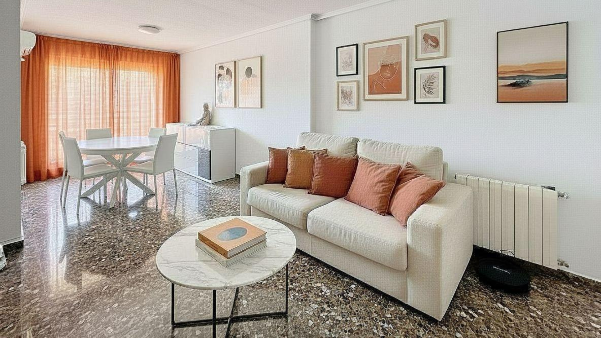 piso con terraza en Maestro Rodrigo Valencia