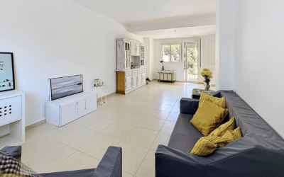 Adosado en venta en Serra junto a la Sierra Calderona